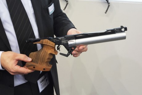 bueno, pues la marca austriaca Steyr ha lanzado después de 15 años la evolución de la mítica y laureada 51