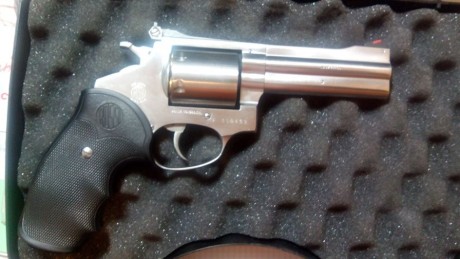 Vendo revolver rossi m-711 357mag 4" en perfecto estado por no darle uso, lo compre para tiradas 00