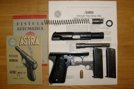  

Buenas noches.

Pongo a la venta una pistola Astra 3000, pavonada y de la primera tirada (marcaje Q, 11