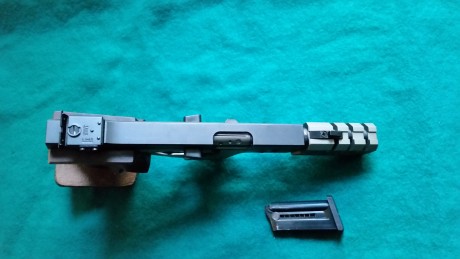 Se vende pistola Walther Gsp del calibre 22LR con dos cargadores.
El precio es de 900 euros. 00