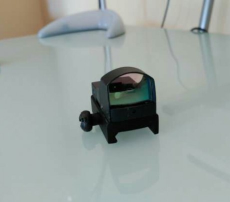 Cambio visor holográfico NCStar de punto verde, con sensor para autorregular la intensidad del punto (se 00