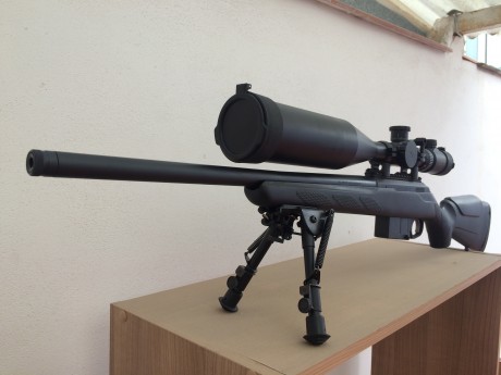 Hola compañeros por no poder usar tengo que desprenderme de este precioso rifle.Es un TIKKA T3 TCR en 01