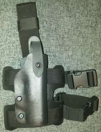 Hola que tal, vendo una pernera de la marca VEGA HOLSTER para pistolas Glock modelos 19, 23 y 25.
La pernera 02