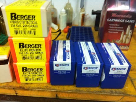 Vendo puntas calibre 338,  250 gr,berger y lapua
A 50 € la caja de 100
No consigo subir fotos, las berger 00