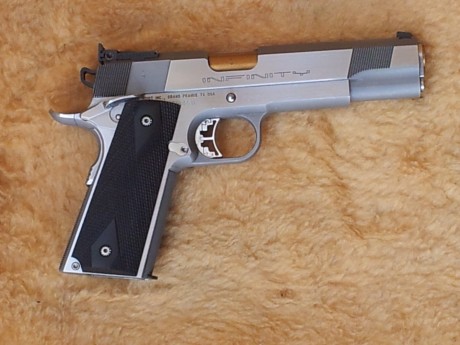  Esta vez le ha tocado el turno a esta INFINITY SCEPTER de 5" , como ya sabéis se trata de un arma 00