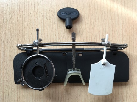 Buenas

Vendo gafas de tiro Knobloch K1 en buen estado con las pantallas laterales,herramienta y caja.

130 00