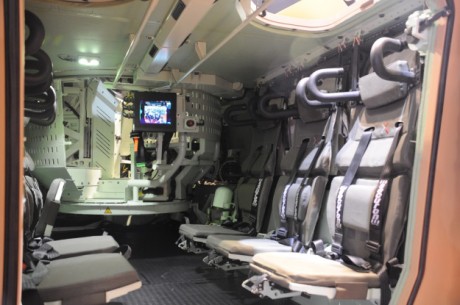 El VBCI-2 en lo que va a ser la versión de combate de infanteria , con la torre T40 de Nexter Systems, 05