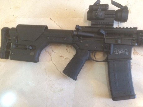 El rifle semiautomático  Smith&Wesson M&P15 de plataforma AR  es un prodigio de fiabilidad y calidad 11