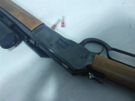 Vendo rifle palanquero Rossi en calibre 38 special / 357 Magnum.

El rifle funciona perfectamente, se 30