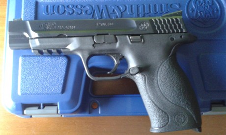 Buenas.
Pongo a la venta esta pistola  SMITH & WESSON  modelo Pro-series del calibre 9 mm parabellum 02