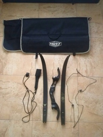 Hola ha tod@s!!
Pongo a la venta este arco Hoyt Buffalo.
Un arco tradicional magnífico. El mejor arco 02