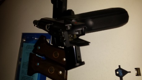 Vendo, o cambio beretta 92 fs, perfecto estado, la vendo por no tener tiempo para darla uso, alza micrométrica 00