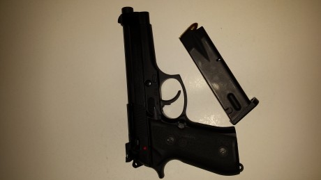 Vendo, o cambio beretta 92 fs, perfecto estado, la vendo por no tener tiempo para darla uso, alza micrométrica 11