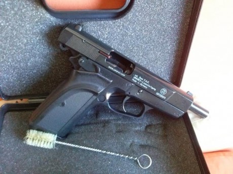 Venta de pistola Browning gpda9 detonadora, totalmente nueva, nunca disparada. Con su maletín.
Precio 01