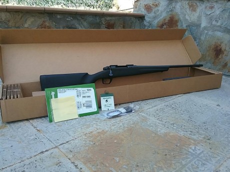    Buenas tardes

Pongo a la venta este Remington 783 en calibre 22-250 Remington, absolutamente impecable. 02