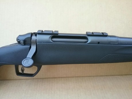   Buenas tardes

Pongo a la venta este Remington 783 en calibre 22-250 Remington, absolutamente impecable. 00