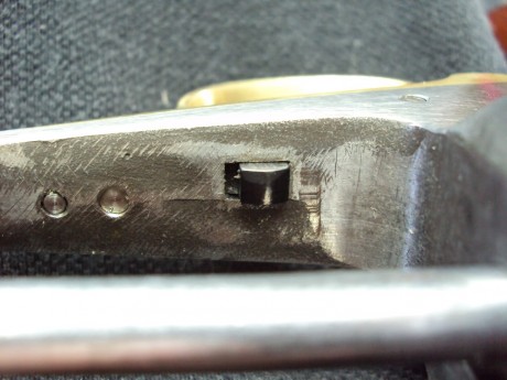 Hola!
Estoy buscando revolver de avancarga, y he ha lamado la atención este  1858 Remington Inox. Target 52