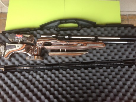 Se vende, carabina Air Armas FTP 900 ,incluido Kit de carga con visor de presión. Para más  información 01
