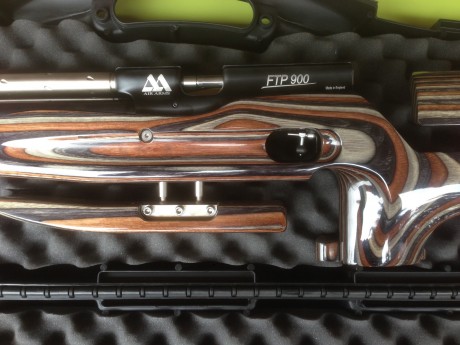 Se vende, carabina Air Armas FTP 900 ,incluido Kit de carga con visor de presión. Para más  información 00