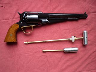vendo o cambio revolver santa barbara 44
con accesorios de baquetas  limpieza de cañon y de tambor
de 00