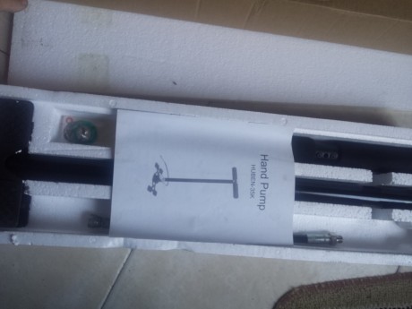 Vendo bomba para pcp carga hasta 300 bares por lo que cargar a 200 se hace más cómodo va con juego de 01