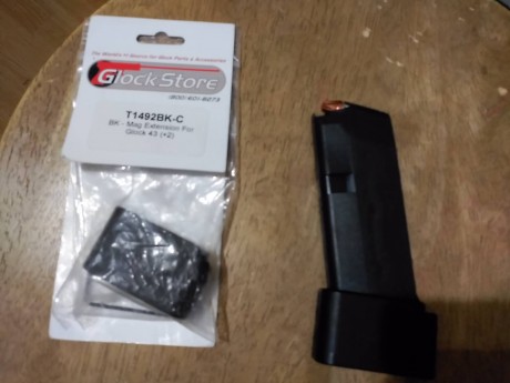 Se vende tapeta de aluminio +2 de Glock Store para pistola de defensa Glock 43.
 Entrega en mano de Barcelona.
Precio 01