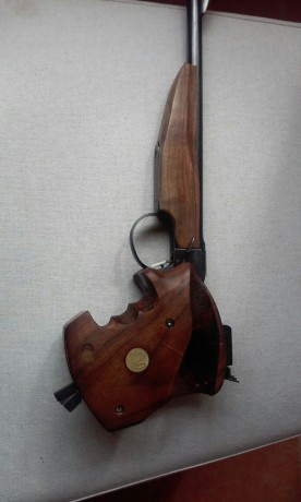 Buenos días. Vendo Toz 35 en perfecto estado de funcionamiento. Caja y herramientas originales. También 00