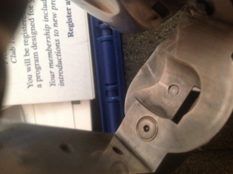 Hola vendo este revolver por no usar yo lo tengo desde el 2013 y tan apenas lo he usado. A la caja le 01