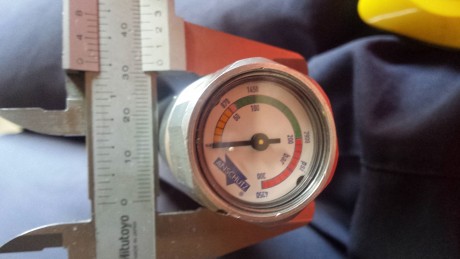 Vendo deposito de antzuz preparado para roscar en regulador de paintball tengo dos y me sobra uno solo 30