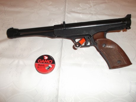 Pongo a la venta la mítica  pistola Gamo Center , primera pistola monotiro fabricada por Gamo, allá por 32