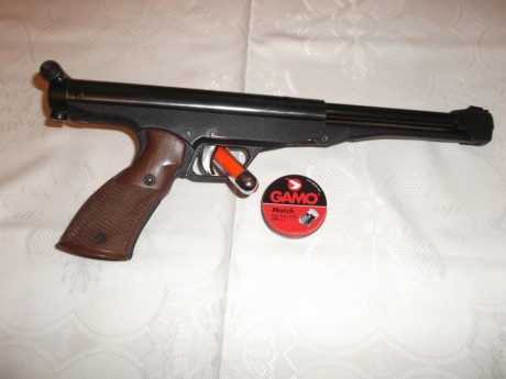 Pongo a la venta la mítica  pistola Gamo Center , primera pistola monotiro fabricada por Gamo, allá por 31