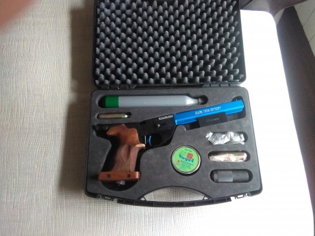 se vende pistola de co2 alfa sport cal:4,5
esta en buen estado, se vende por no usar, se encuentra en 01