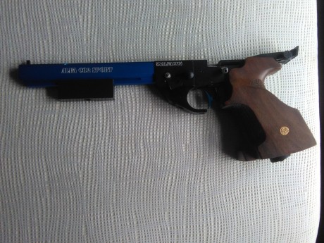 se vende pistola de co2 alfa sport cal:4,5
esta en buen estado, se vende por no usar, se encuentra en 00
