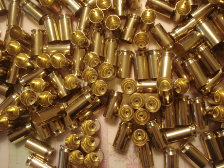 Hola foreros,

Pongo en venta un lote de vainas nuevas de la marca Geco y del calibre .45 ACP a 28 céntimos 00