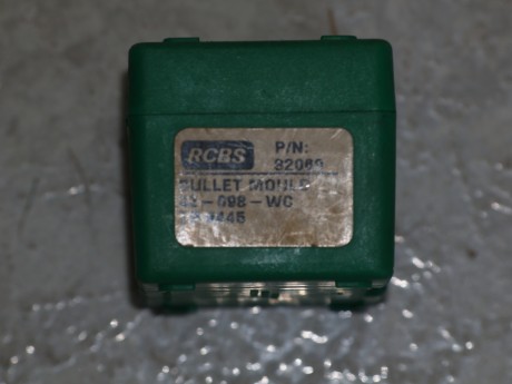 Buenas tardes, vendo molde RCBC para fundir puntas calibre 32 wc, con poco uso por falta de tiempo. Precio 11