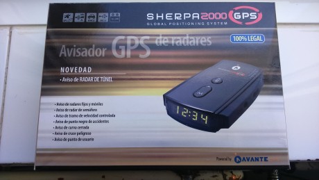 Vendo avisador radares marca Sherpa 2000, totalmente legal. Actualizable por internet mensualmente. Se 02