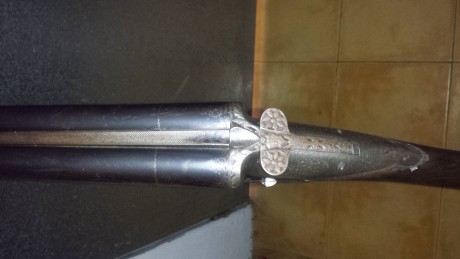 Hola 

Vendo escopeta AZ (Ascensio Zabala), calibre 12/70. Cañones de acero demiblok cromados, a espejo, 151