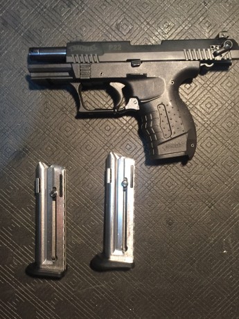 Buenas,vendo Walther P22 en muy buen estado,tiene su maletin original,2 cargadores y herramientas,su precio 01
