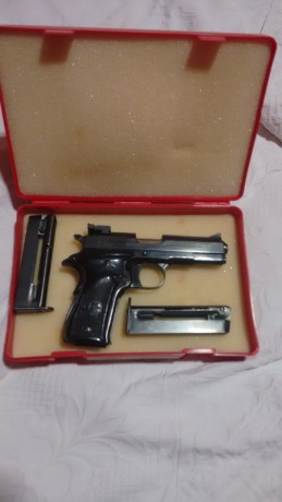 Vento esta magnífica pistola llama del calibre 22  en perfecto estado sin apenas uso, con miras micrométricas 02