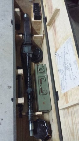 Reproducción de caja de madera porta MG34-Mg42, caracterizada de epoca WWII, indispensable complemento 01