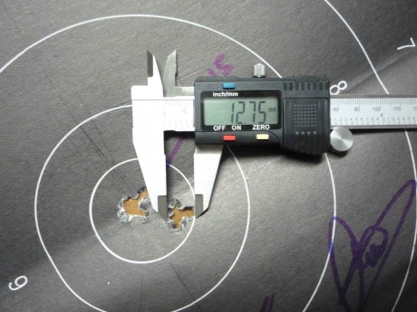 LA IDEA ES SUBIR FOTOS DE LOS MEJORES GRUPOS DE 5 DISPAROS LOGRADOS CON VUESTROS RIFLES.
Esto es a 150 30