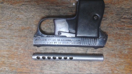 Alguien podria decirme el valor de esta pistola???tambien escucho ofertas. 00
