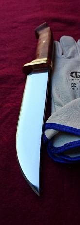 Cuchillo artesanal pedido por encargo, impecable, no cambios no rebajo. 185€ 11