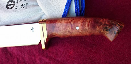 Cuchillo artesanal pedido por encargo, impecable, no cambios no rebajo. 185€ 10