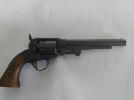 Se vende revolver ROGERS & SPENCER Match calibre .44, de Pedersolli  muy buen estado y con muy pocos 02