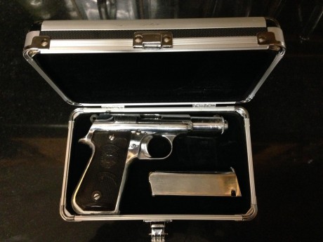 SE VENDE ASTRA MODELO 4000
SOLO LICENCIA "A"  :police-smiley: 

MODELO EN PLATA PRECIO 250 €
Modelo 01