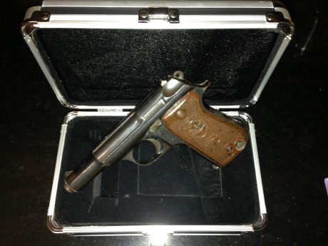 SE VENDE ASTRA MODELO 4000
SOLO LICENCIA "A"  :police-smiley: 

MODELO EN PLATA PRECIO 250 €
Modelo 00