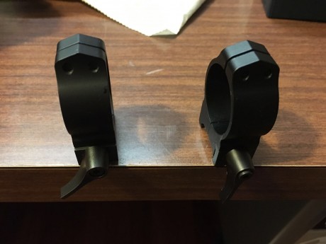 Se venden anillas para visor:

- Anillas Warne Maxima Altas desmontables tubo 30 mm .............. 90 11