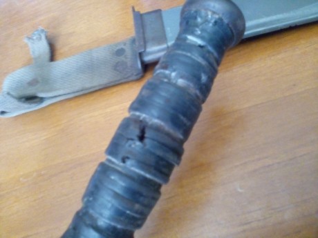 Cuchillo KA BAR MK2 USN, original de la segunda guerra mundial, usado por la marina de loa Estados Unidos. 12
