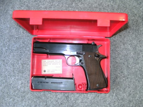 Hola a todos, pongo a la venta esta magnifica Star PS en calibre 45 en estado flamante, con su caja original 02